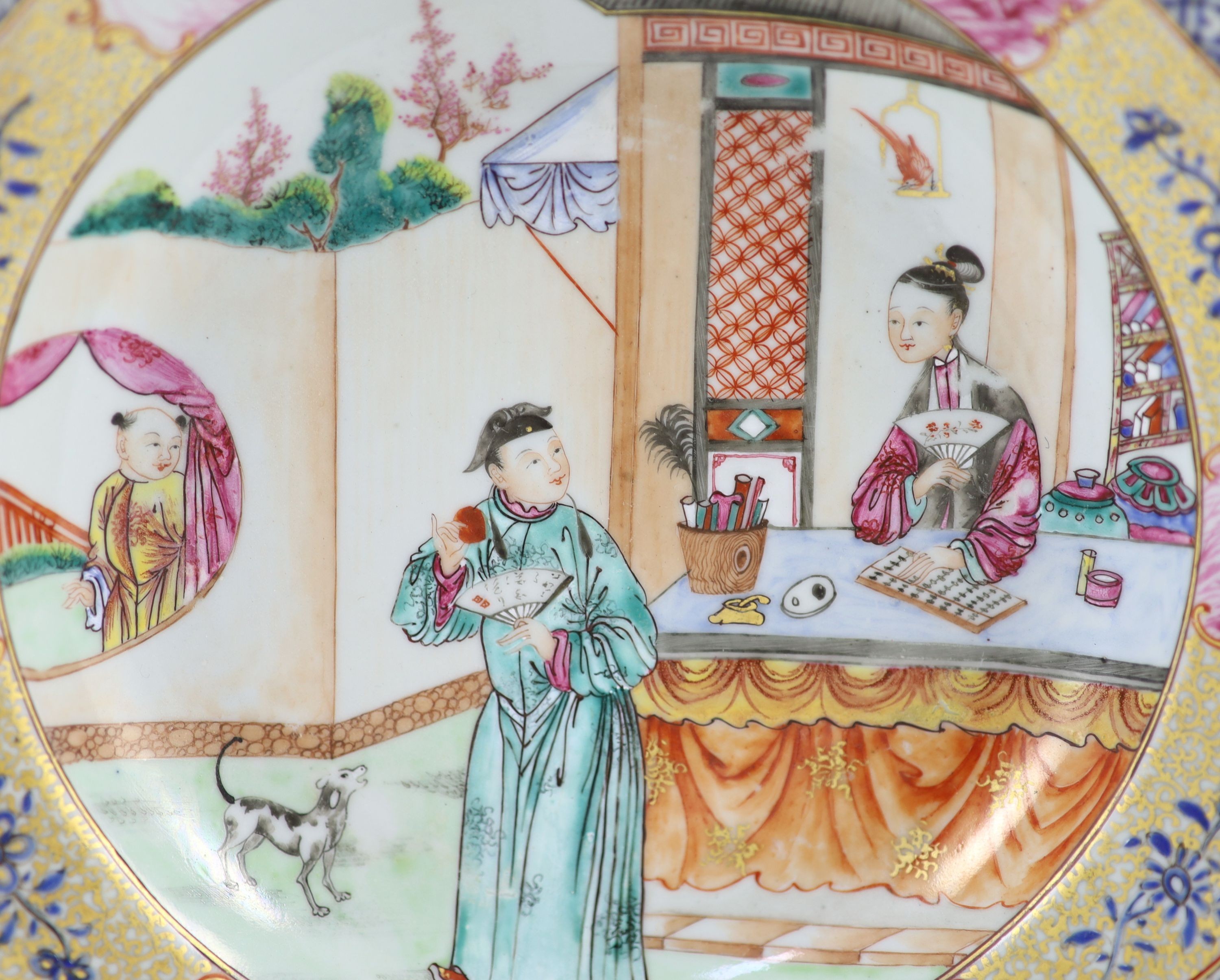 A Chinese export famille rose plate, Qianlong period, 22.5 cm diameter